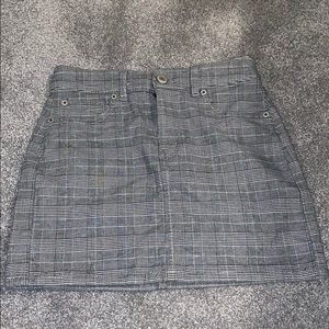 American eagle plaid skirt